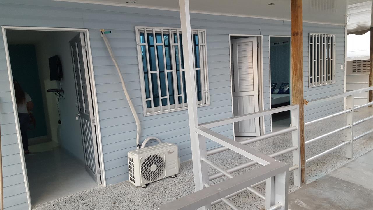 Islander'S Blue House Hotel San Andrés Екстериор снимка
